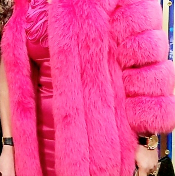Pink Real fur Coat size M- L - Picture 3 of 3